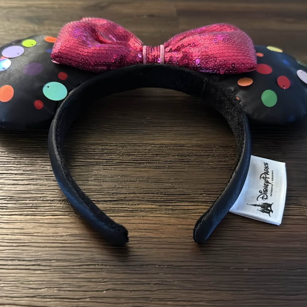 Disney Rock the Dots Black Ear Headband with Multi Polka Dots & Pink Sequin Bow - Picture 4 of 10